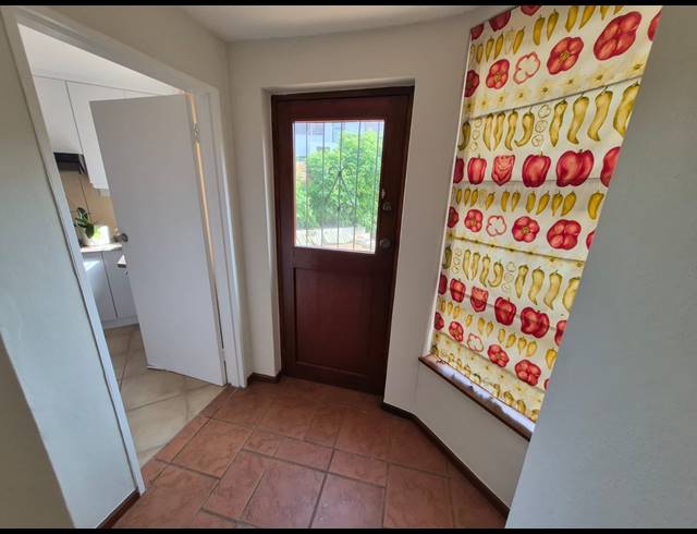 5 BEDROOM HOUSE FOR SALE IN BAYVIEW